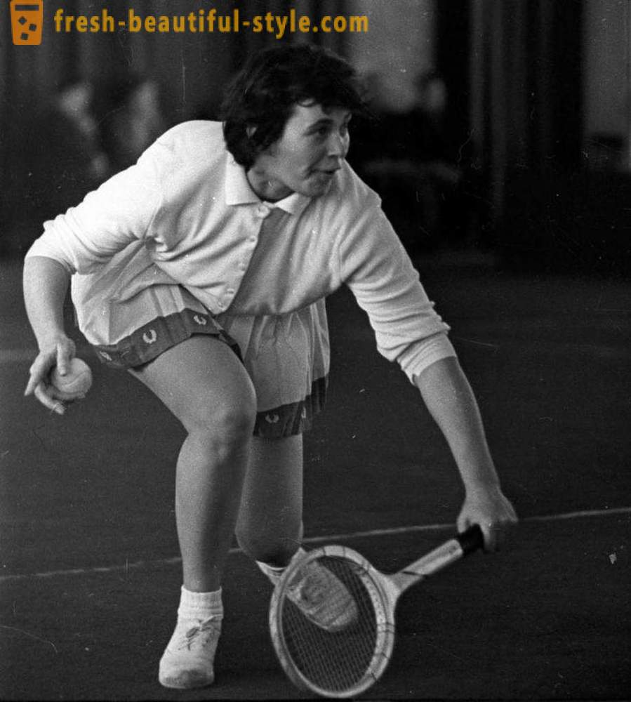 Anna Dmitrieva: biografija, gimimo data, pasiekti karjerą teniso ir sporto komentatorius