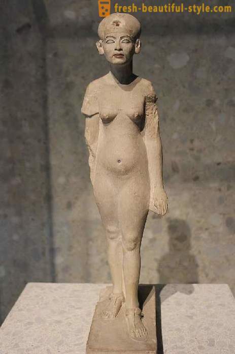 Iš faraonas Amenchotepas meilės ir Nefertitės istorija