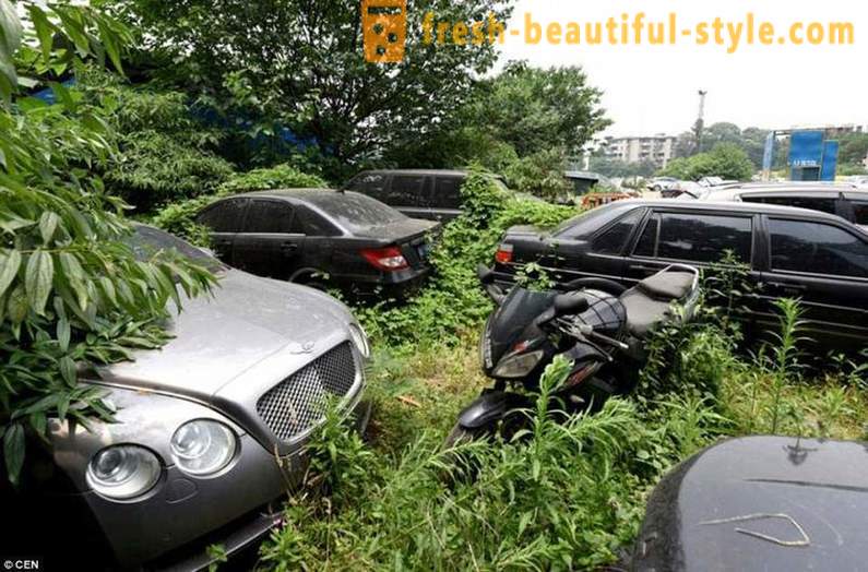 Kinijos kapinės prabangūs automobiliai