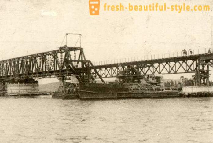 Krymo tiltas, kuris buvo pastatytas TSRS