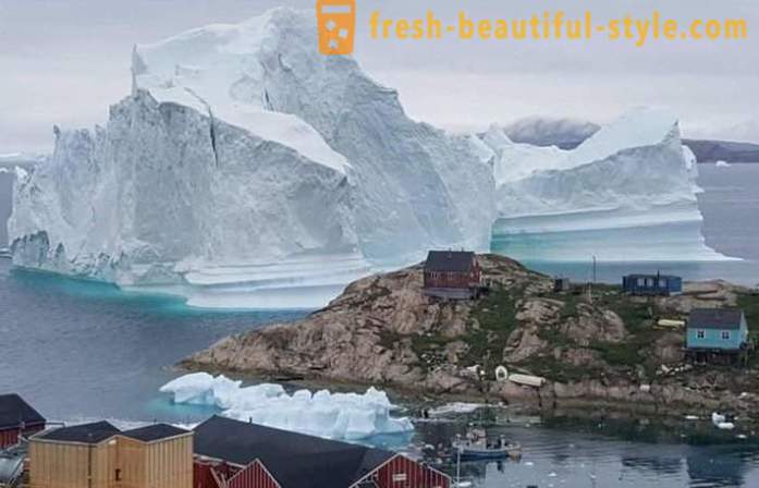 Grenlandija kaimas gresia didžiulis ledkalnis