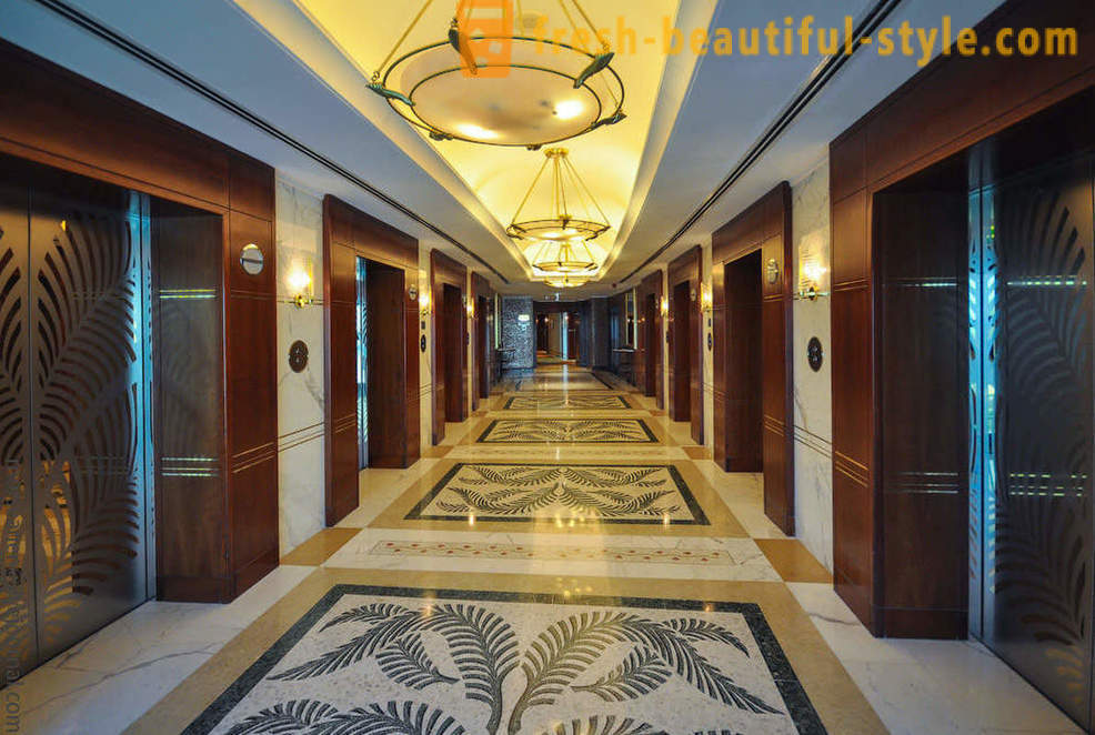 Vaikščioti ant prabangaus viešbučio Grand Hyatt Dubai
