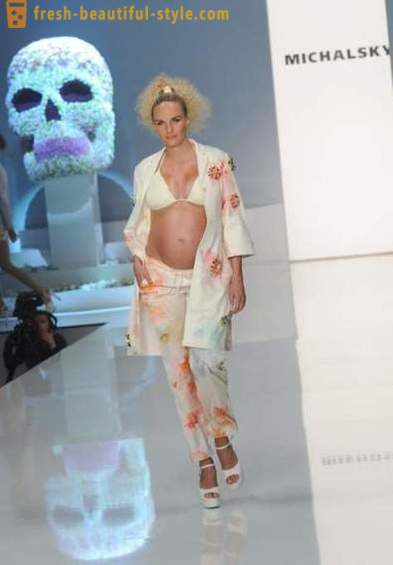 Sutepkite įdomų padėtį: Irina Shayk ir kita nėščia modelį, kuris drąsiai išėjo į podiumą