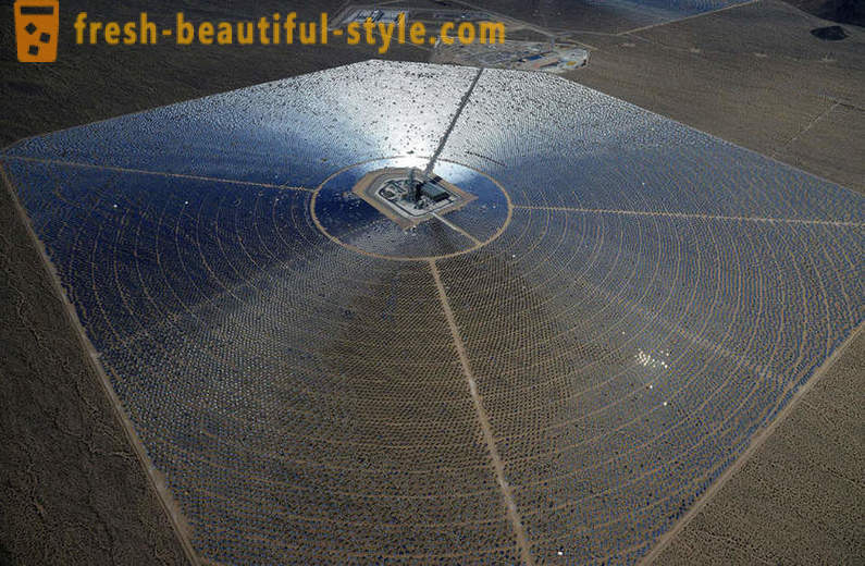 Kaip veikia saulės elektrinę didžiausia pasaulyje