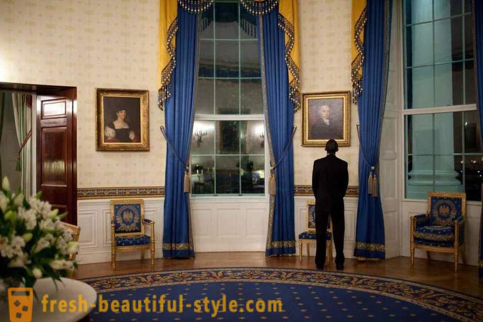 Viduje Baltuosiuose rūmuose - oficiali rezidencija JAV prezidento