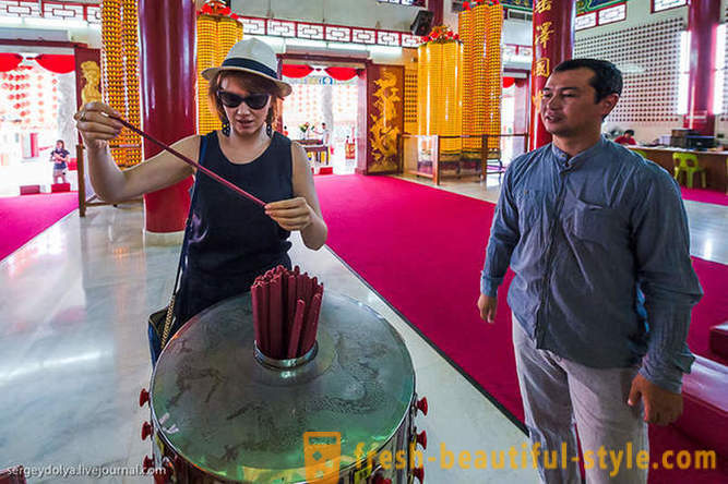Ekskursija į induizmo ir Kinijos šventyklų, esantys Kvala Lumpūras