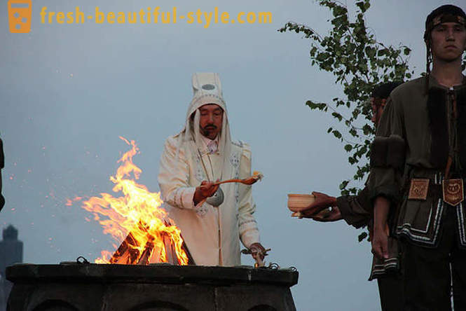 Kaip atlikti saulės susitikime Jakutijoje ritualą