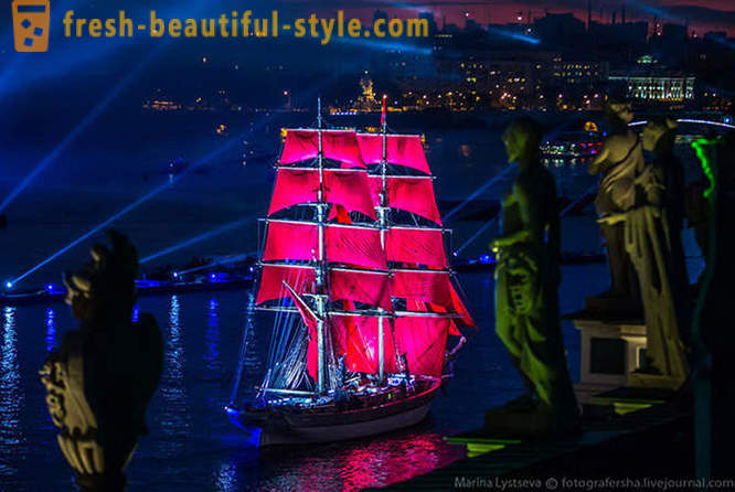 Kaip pažymėjo Scarlet Sails 2014 Sankt Peterburge