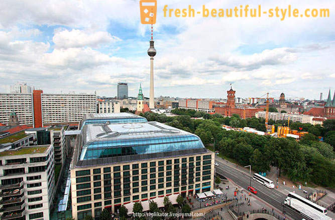 Berlynas iš aukščio Berlyno katedra