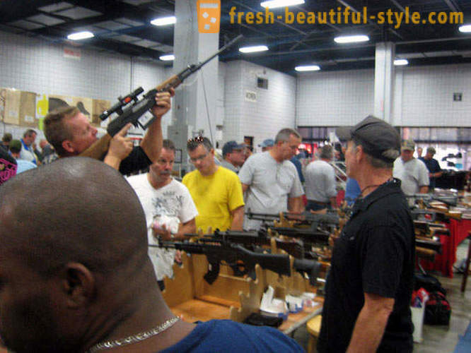 Parodų ir pardavimas ginklų JAV