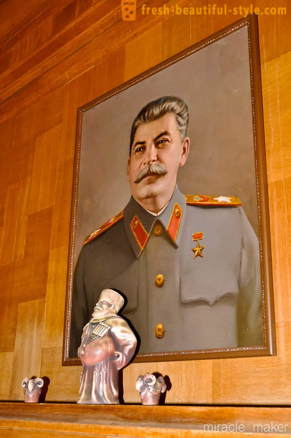 Ekskursija po Stalino vasarnamį