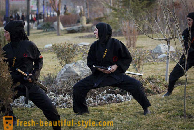 Irano moterys Ninjas