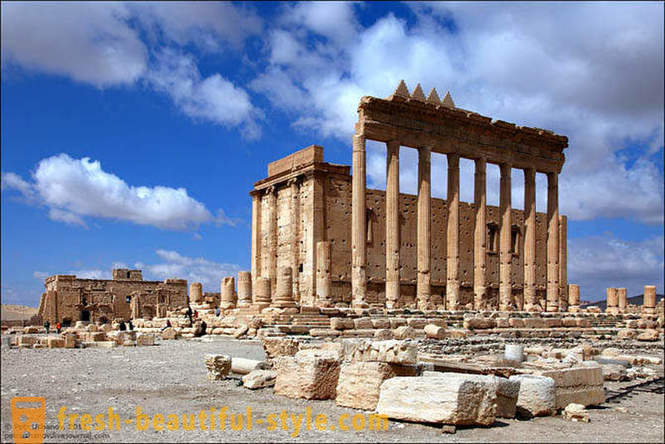 Palmyra - didelis miestas dykumoje