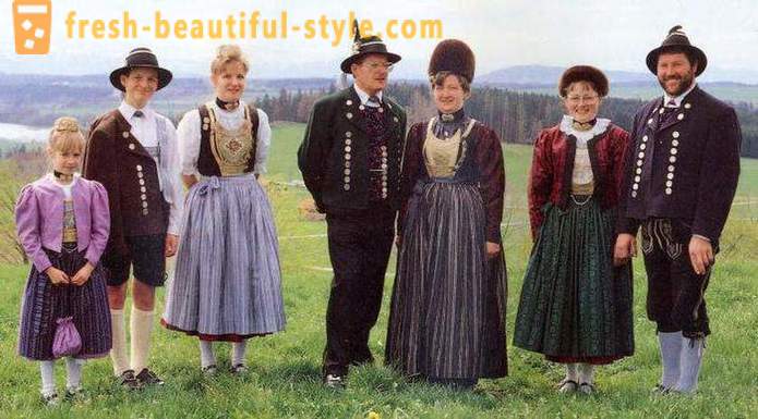 Vokietijos Tautiniai kostiumai moterims, vyrams ir vaikams. etninės drabužiai