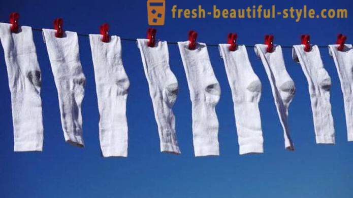 Baltos kojinės patinka plauti namuose?