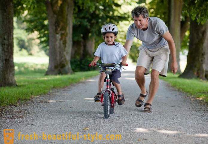 Kaip išmokti važiuoti dviračiu? Kaip išmokti važiuoti dviračiu į suaugusiųjų