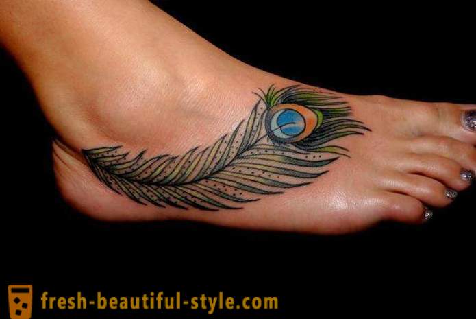 Tatuiruotė ant kojų - mažas moterų Prank