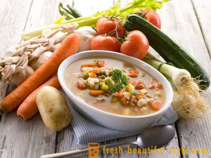 Daržovių sriubos svorio. Paslapčių virėja